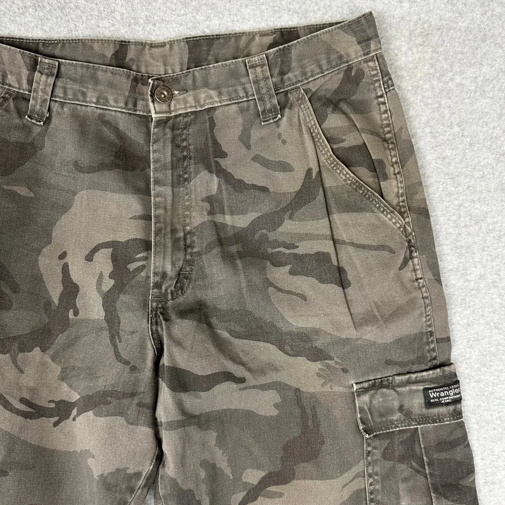 Wrangler Mens Camo Cargo Pants Straight Leg Distressed Camouflage Workwear Brown
